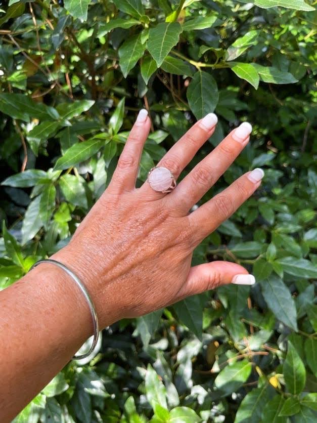 Anillo cuarzo rosa