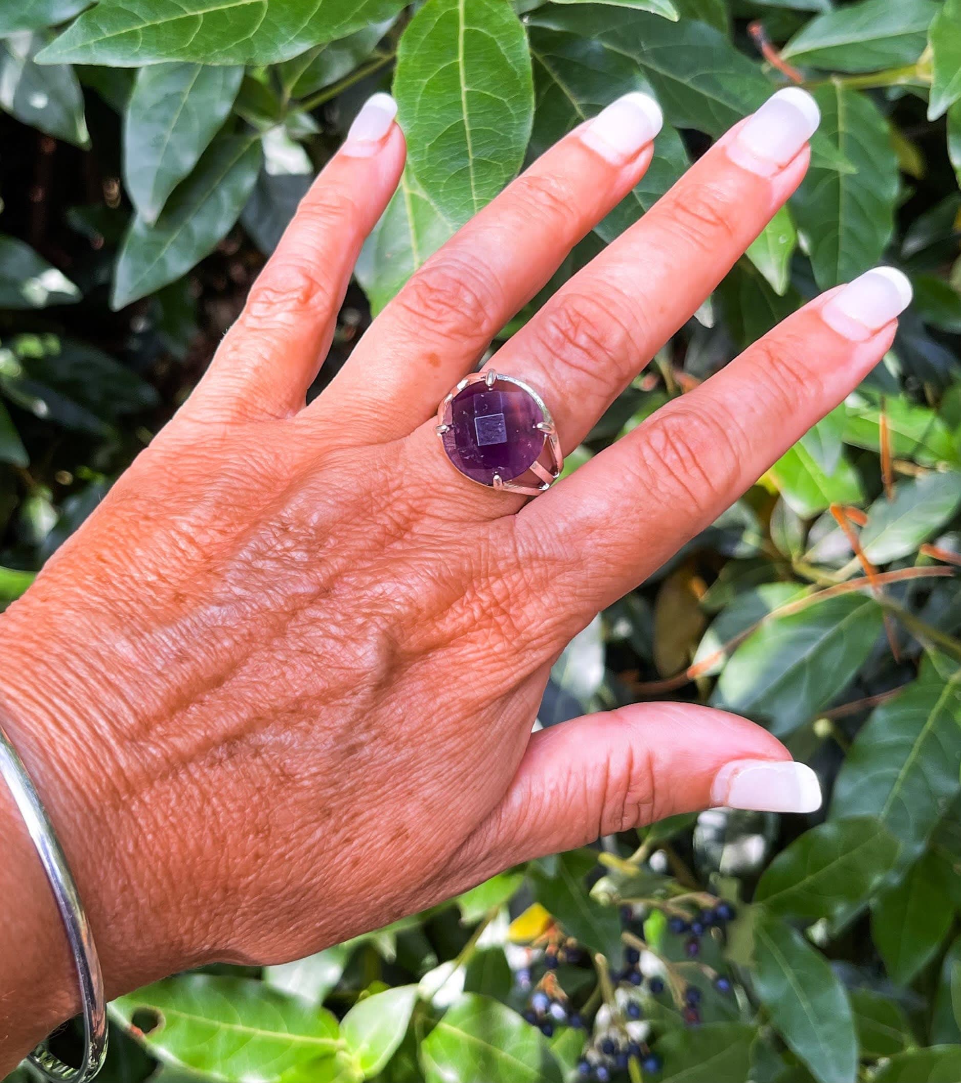 Anillo acero blanco con amatista 